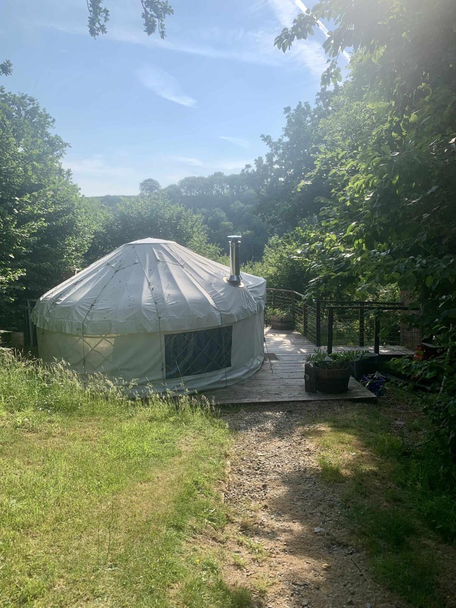 Llandysul Ceridwen Glamping, Double Decker Bus And Yurts酒店 外观 照片