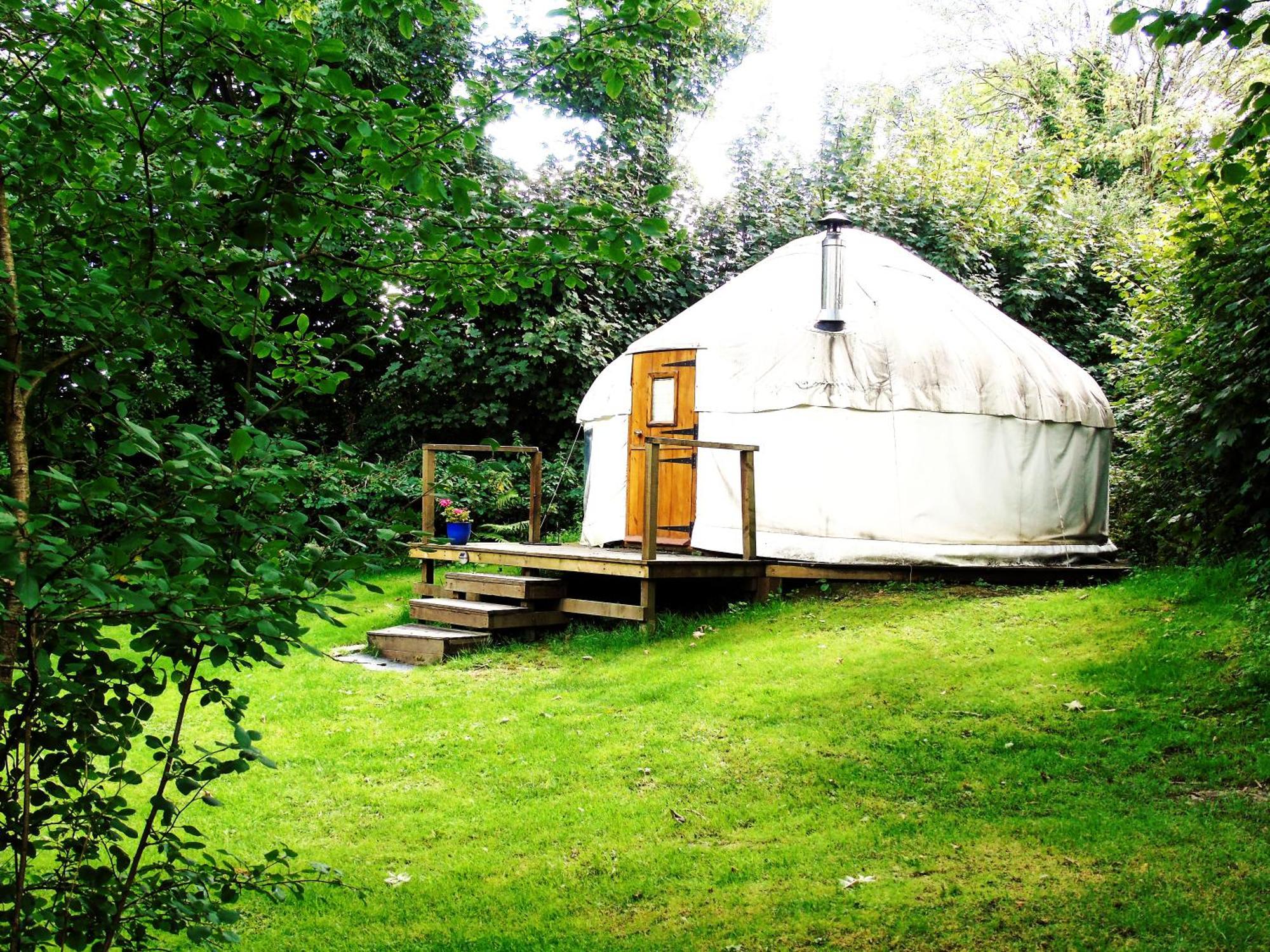 Llandysul Ceridwen Glamping, Double Decker Bus And Yurts酒店 外观 照片